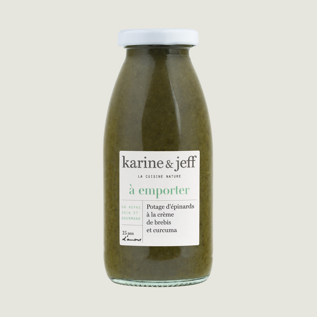 Le potage d'épinards à la crème de brebis et curcuma